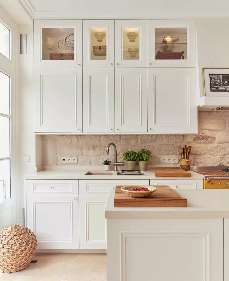 Use Stone As A Backsplash