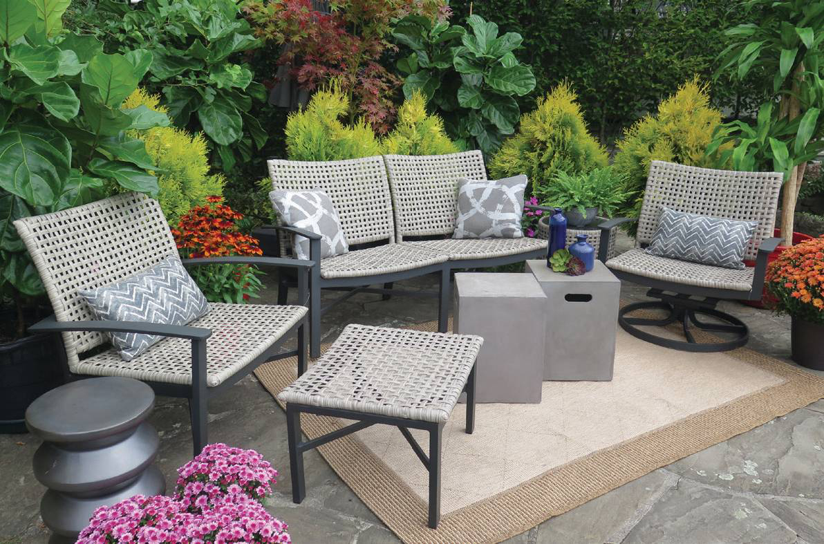 OutdoorFurniture